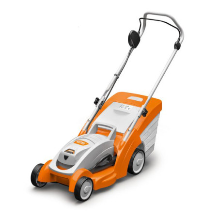 Corta relva RMA 339, Bate